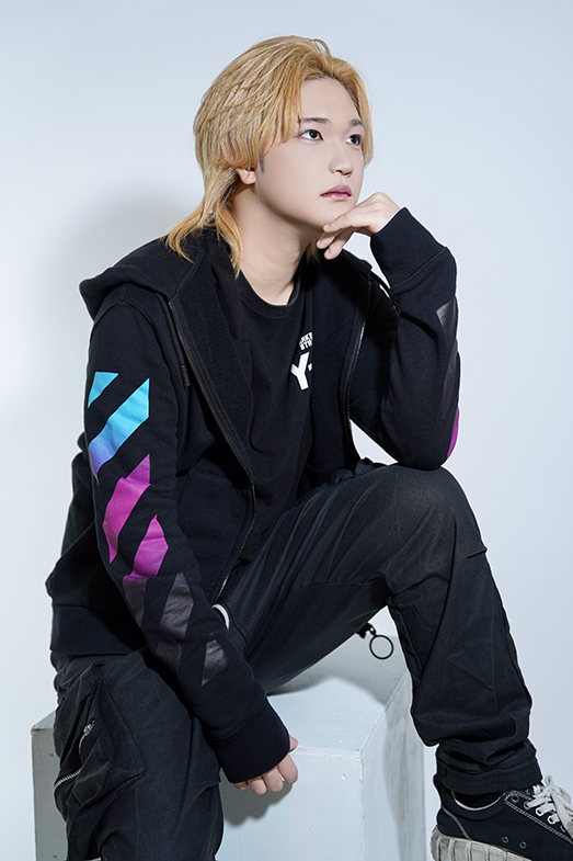 セキ　ジャンバールファースト　ホストクラブ　大阪ミナミ